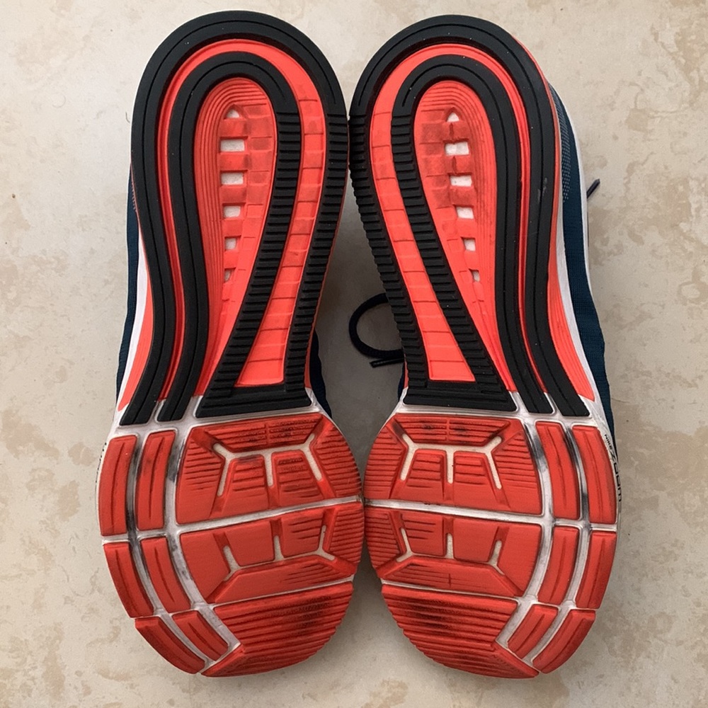 Nike Training Shoes - Picture 5 of 6